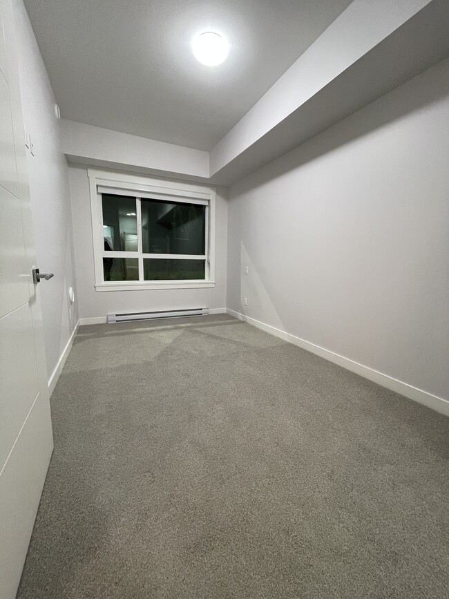 Photo - 33886 Pine St