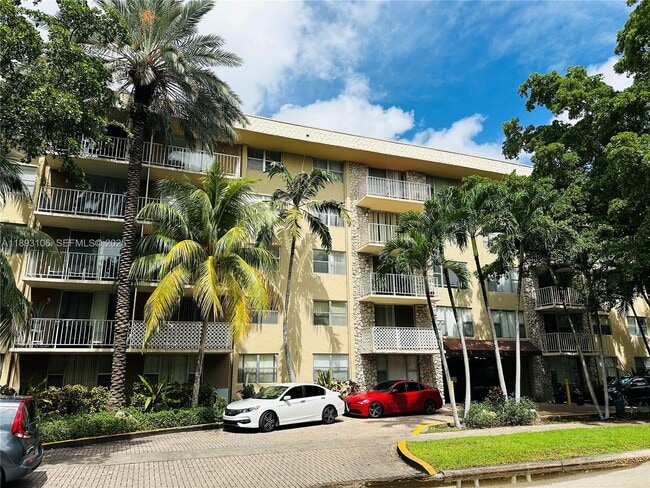 Building Photo - 1805 Sans Souci Blvd Unit 418