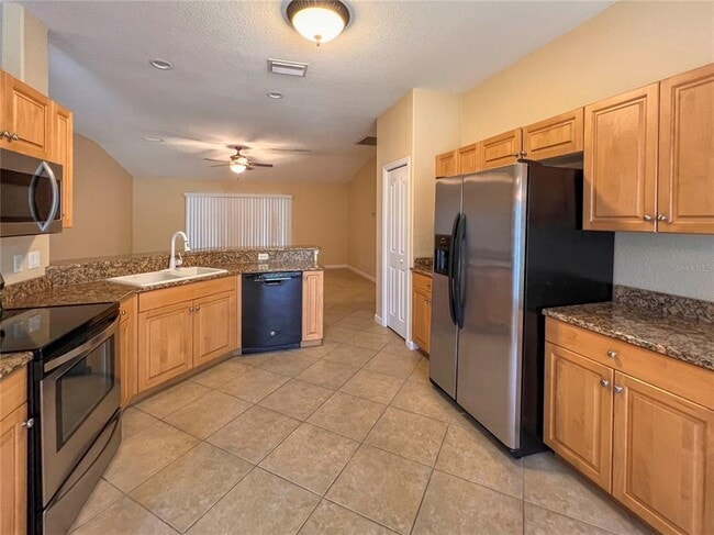 Photo - 2175 Tejon Ave