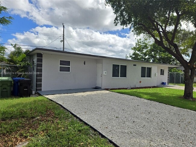 Photo - 716 NW 14th Way Unidad A