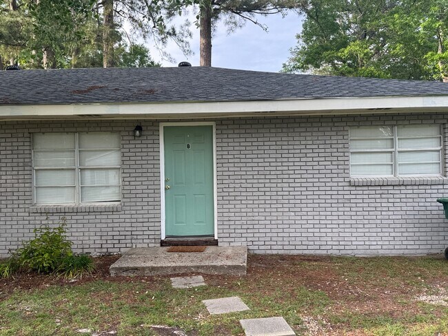 Photo - 221 Farrell St