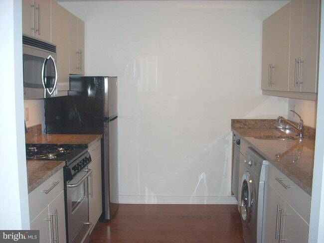 Photo - 219-29 S 18th St Apartment Unit 711