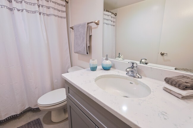 Photo - The Seasons Apartments