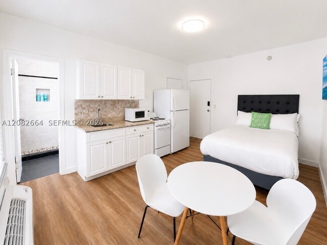 Building Photo - 3025 Indian Creek Dr Unit 310