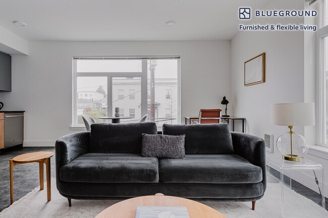 Photo - 622 Rainier Ave S Unidad GO FL5-ID793