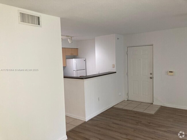 Building Photo - 4271 San Marino Blvd Unit 107 Rental