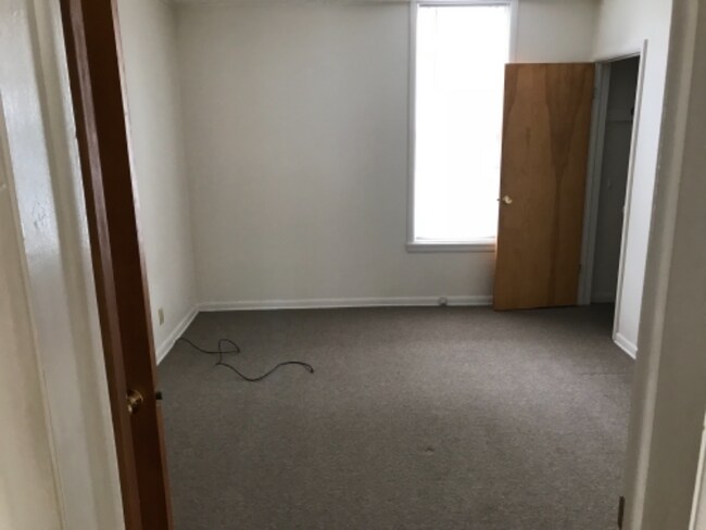 Photo - 301 N Delia St