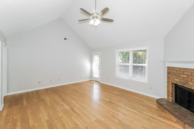 7439 Overcreek Ln
