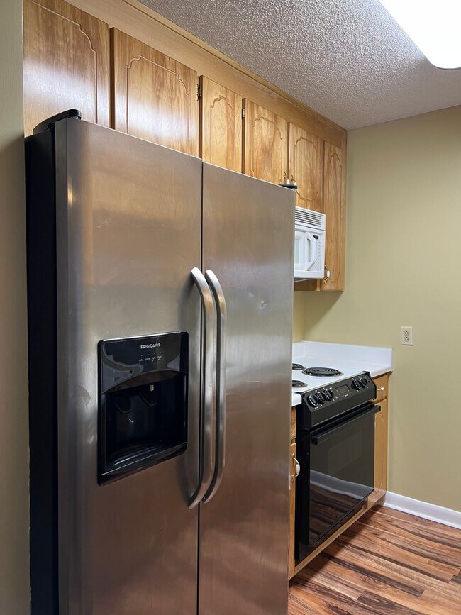 Photo - 452 Sandy Oak Dr