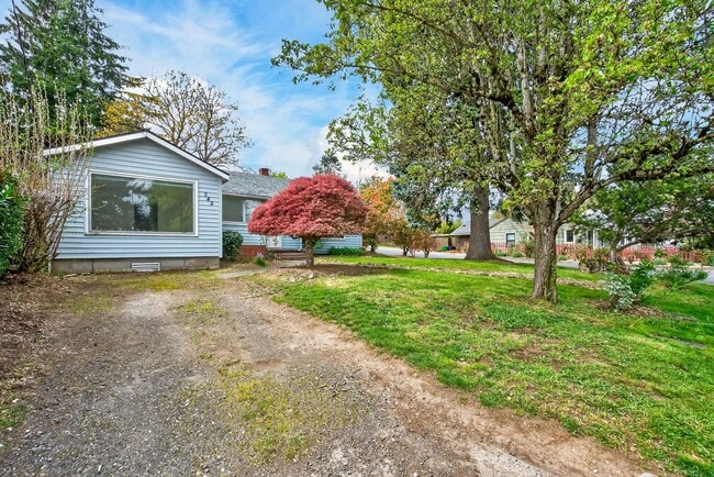 Photo - NW Gresham Single Family Home - Bonus Room and Driveway!