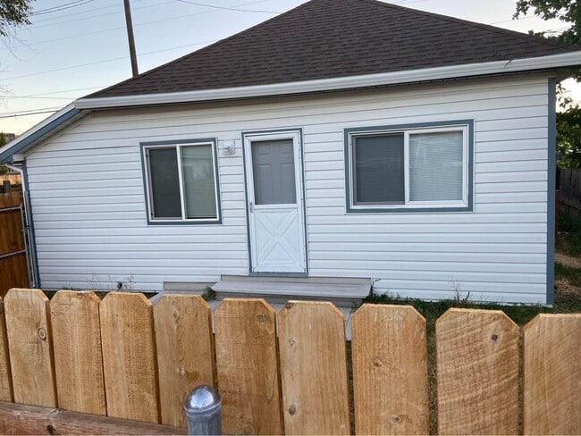 Photo - 534 N 6th Ave