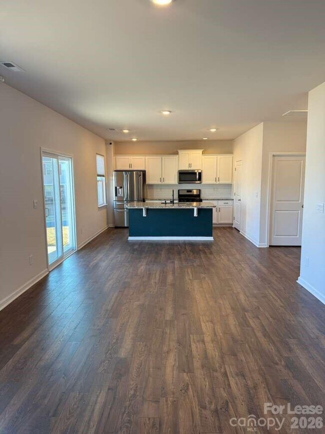 Photo - 106 Sierra Rd