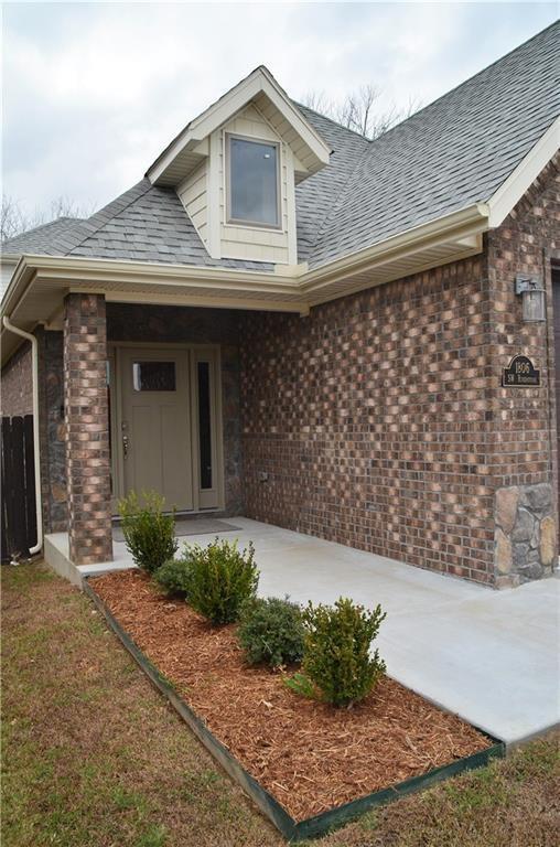 Photo - 1806 SW Riverstone Rd