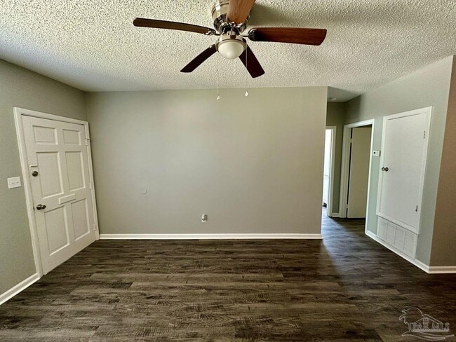 Photo - 1103 W La Rua St