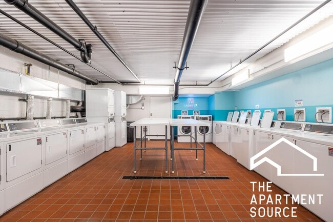 Photo - 4180 N Marine Dr Unit 1208