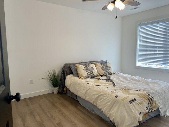 Photo - 3310 Stoneway Ct Unidad 1