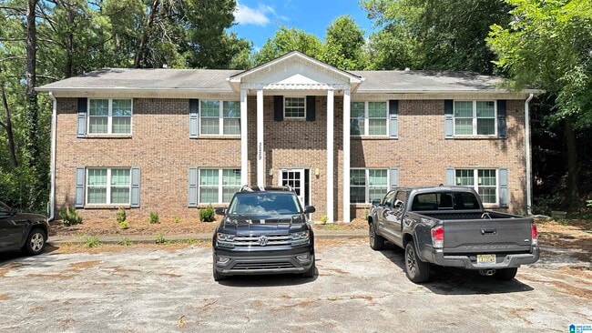 Building Photo - 3229 Westbrook Dr Unit 101 Rental