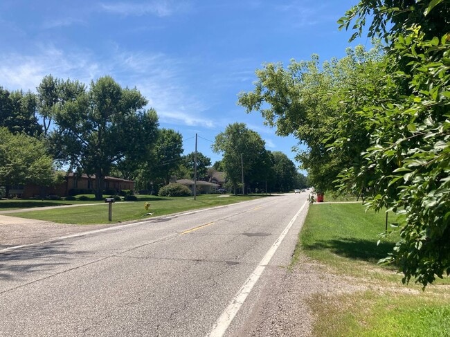 Photo - 11231 29 Mile Rd