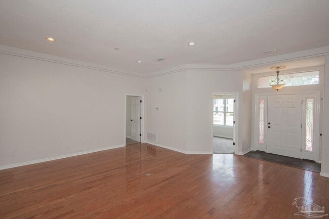 Photo - 5490 Oakmont Dr House