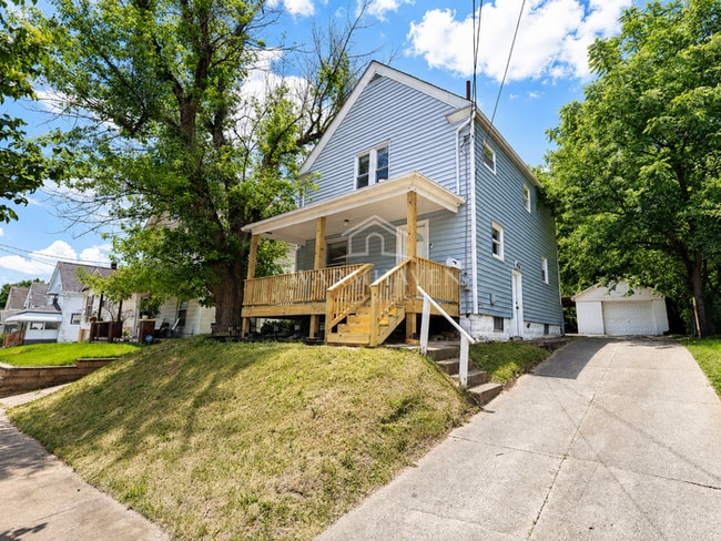 Building Photo - 2186 5th St SW