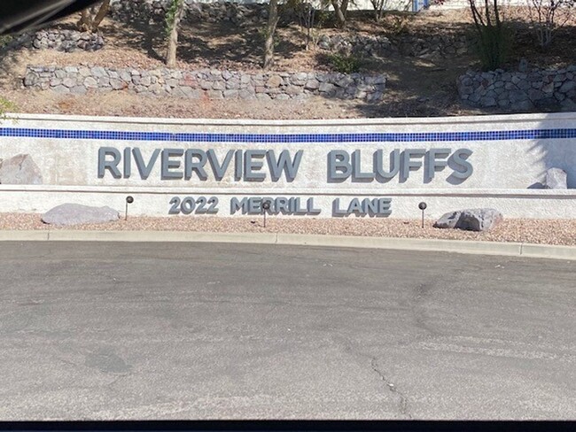 River Bluffs 2Bedroom, 2bath w/Bonus room/... - River Bluffs 2Bedroom, 2bath w/Bonus room/... Condo Unit 10G