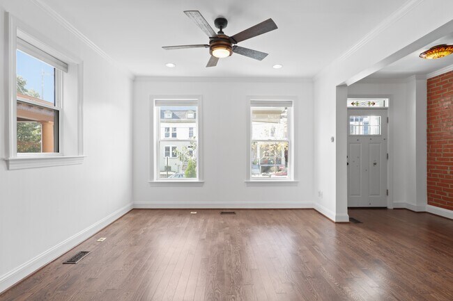 Photo - 4115 5th St NW