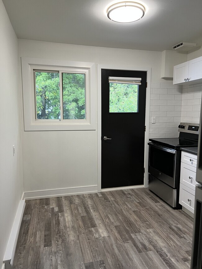 Photo - 32 Washburn St Unit 2