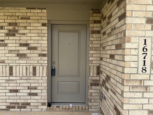 Photo - 16718 Spotted Oak Dr