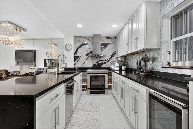 Photo - 1609 N Riverside Dr Condo Unit 501