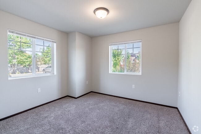 1B, 1BA 654SF - Bedroom - Cascade Village Apartments