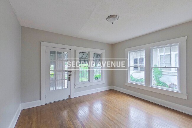 Photo - 4105 Avenue Q