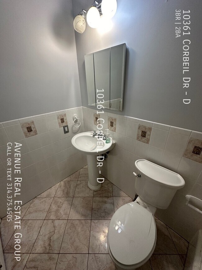 Just Listed! 10361 Corbeil Dr D 3bedr... Rental For Rent in St