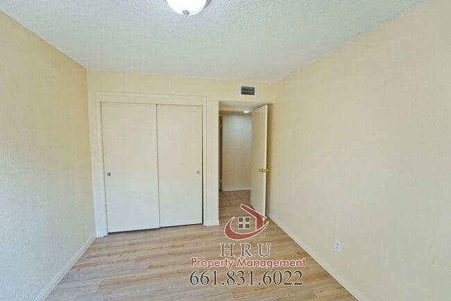 Photo - SW-Bakersfield. 3bed/2bath