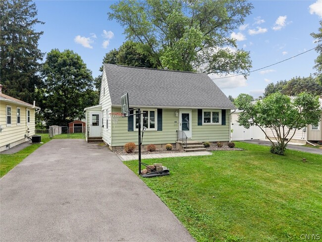 Photo - 211 Windemere Rd