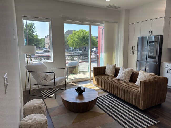 Building Photo - 2165 Gabriels Pl Unit 1107