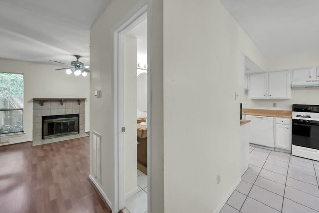 Photo - 26 Willowwood Cir