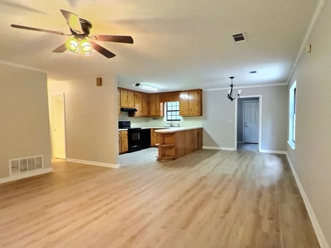 Photo - Updated 3 bedroom, 2 full bath in Prattville!