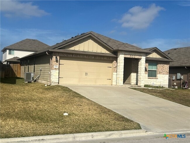 Building Photo - 104 Green Jay Dr