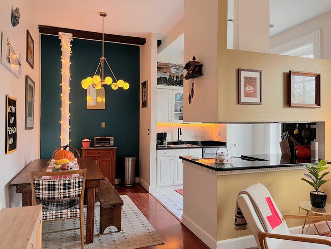 Photo - Comfortable One Bedroom Condo For Rent - C...