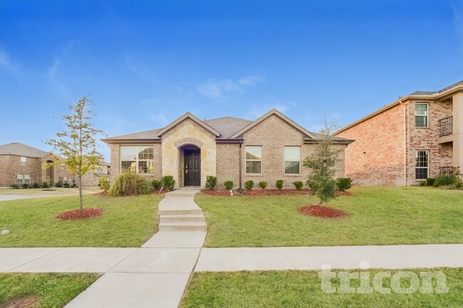 Photo - 2511 Glen Hollow Dr