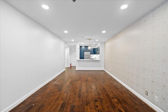 Photo - Modern Comfort in Historic Old Town Apartamento Unidad #105