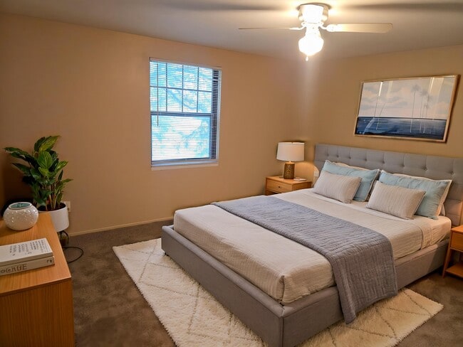 39201 Jefferson Ave Unit B