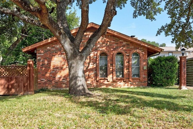 Building Photo - 8102 Ceberry Dr Rental
