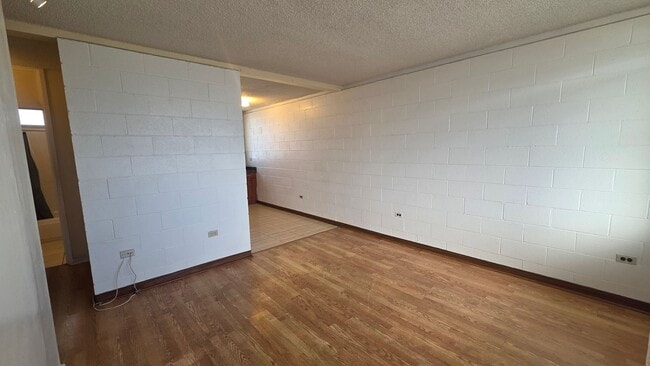 Photo - Pearl Ridge 2 Bedroom at Harbor Vista. Unit 305