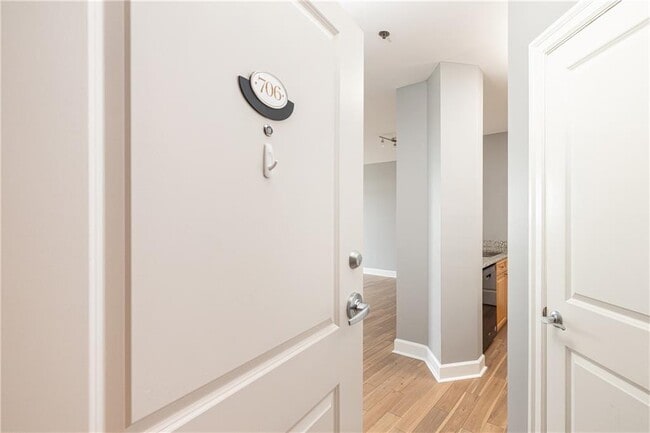 Photo - 325 East Paces Ferry Rd NE Unit 706