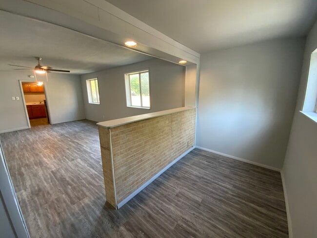 Photo - 624 Grant St