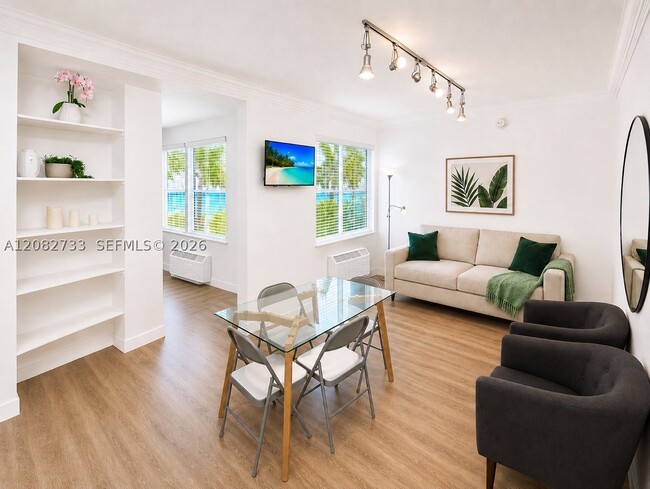 Building Photo - 3025 Indian Creek Dr Unit 203