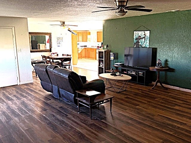 Building Photo - 11987 N Wimer Rd Unit B