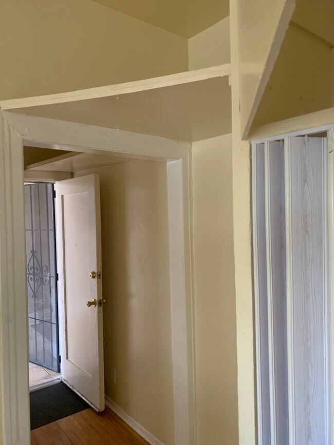 Photo - 158 S Berendo St Unit 207