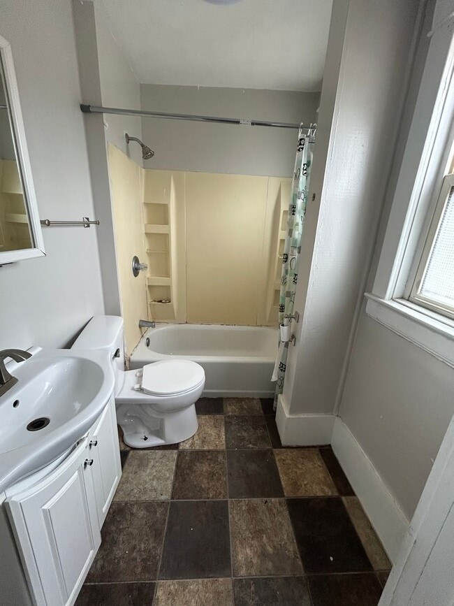 Photo - 426 W 7th St Unit 426 West 7th Street- 2
